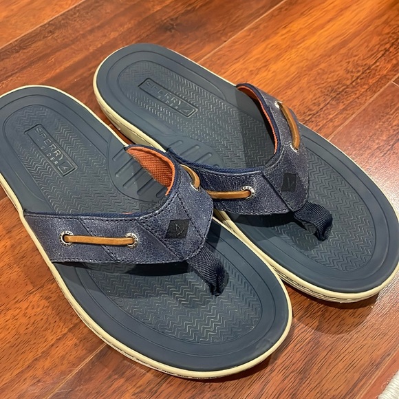 Sperry Other - Sperry ‘Bait Fish’ Flip Flops- Men’s Size 8- Navy Blue- Excellent used condition